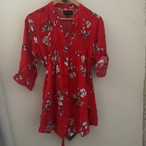 INTERNATIONAL Company (INC) Red Floral Tunic / Blouse Size Large - Picture 4 of 9